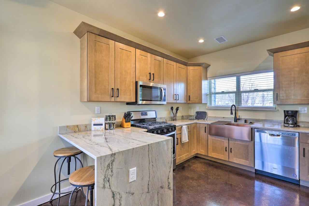 Modern Retreat 3 Blocks To Dtwn Williams And Rte 66 빌라 외부 사진